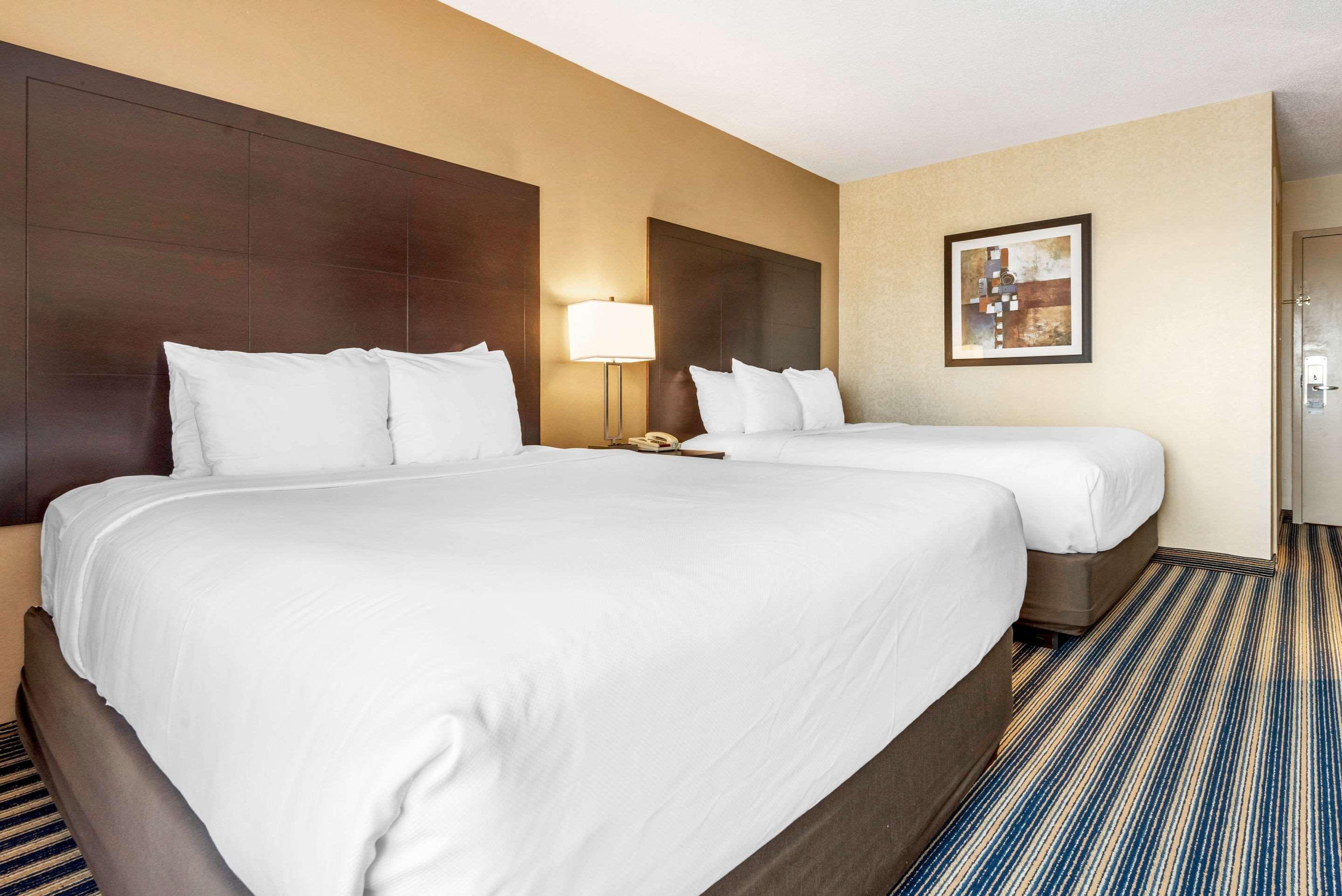 Comfort Inn Saint Thomas Zewnętrze zdjęcie