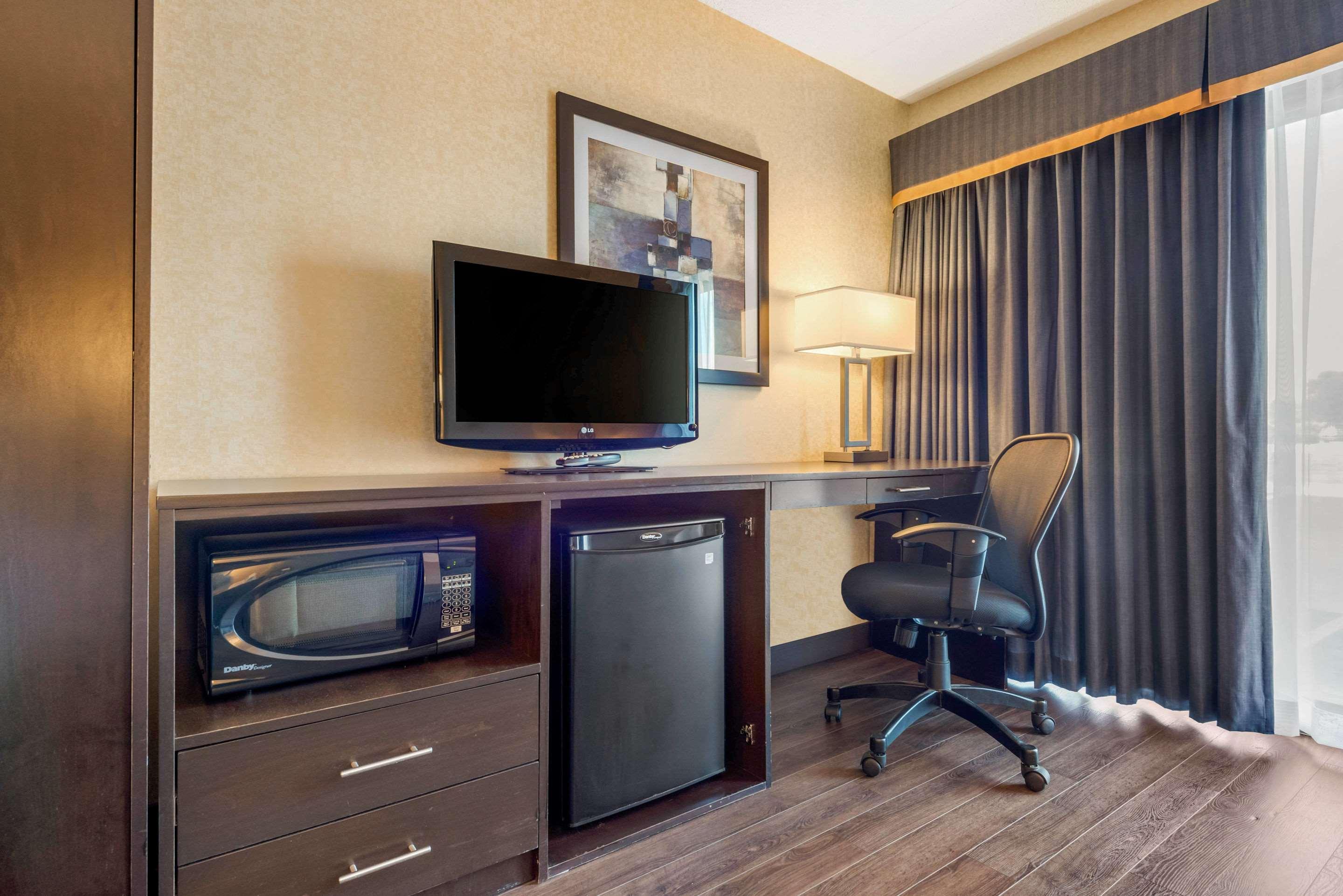 Comfort Inn Saint Thomas Zewnętrze zdjęcie