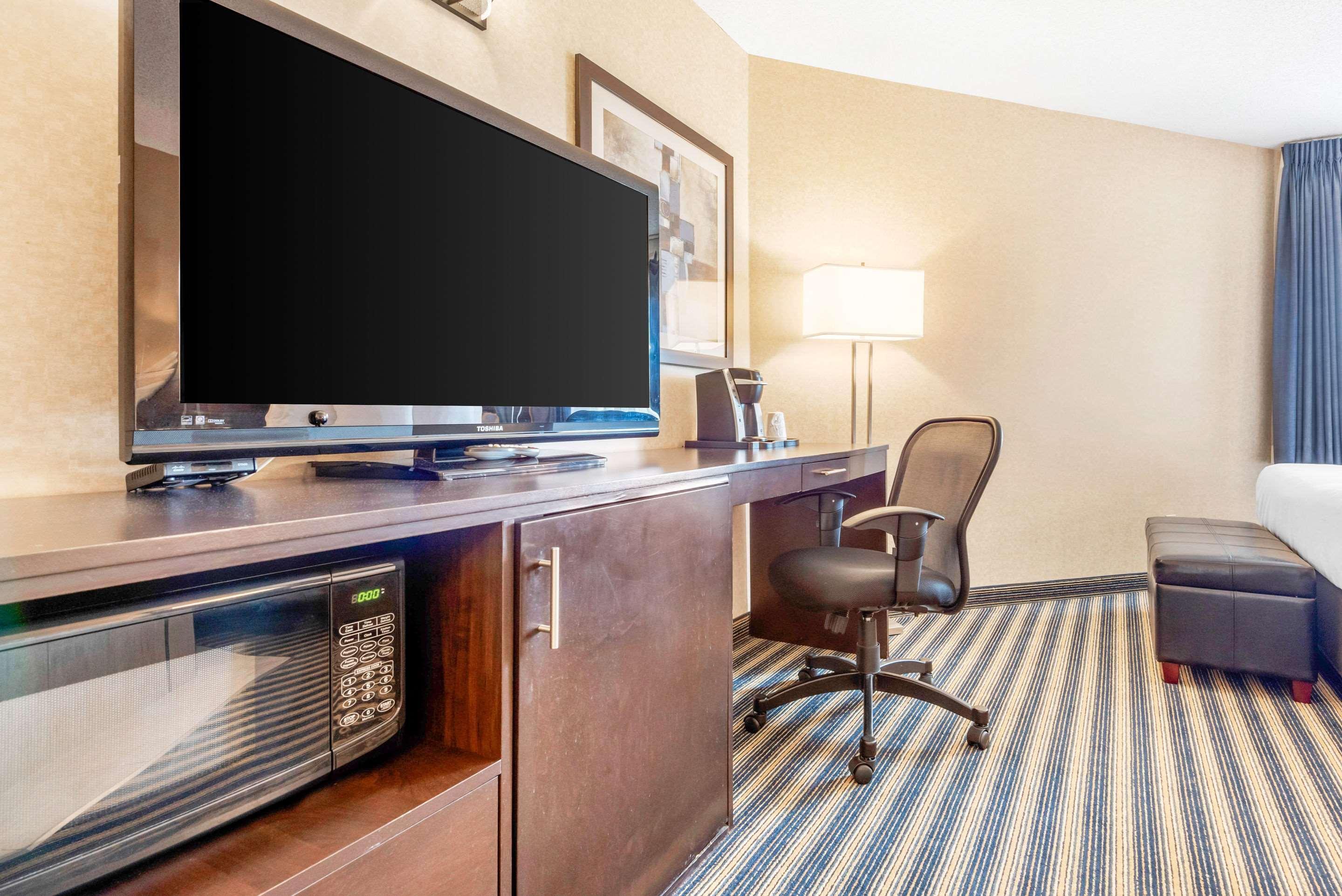 Comfort Inn Saint Thomas Zewnętrze zdjęcie