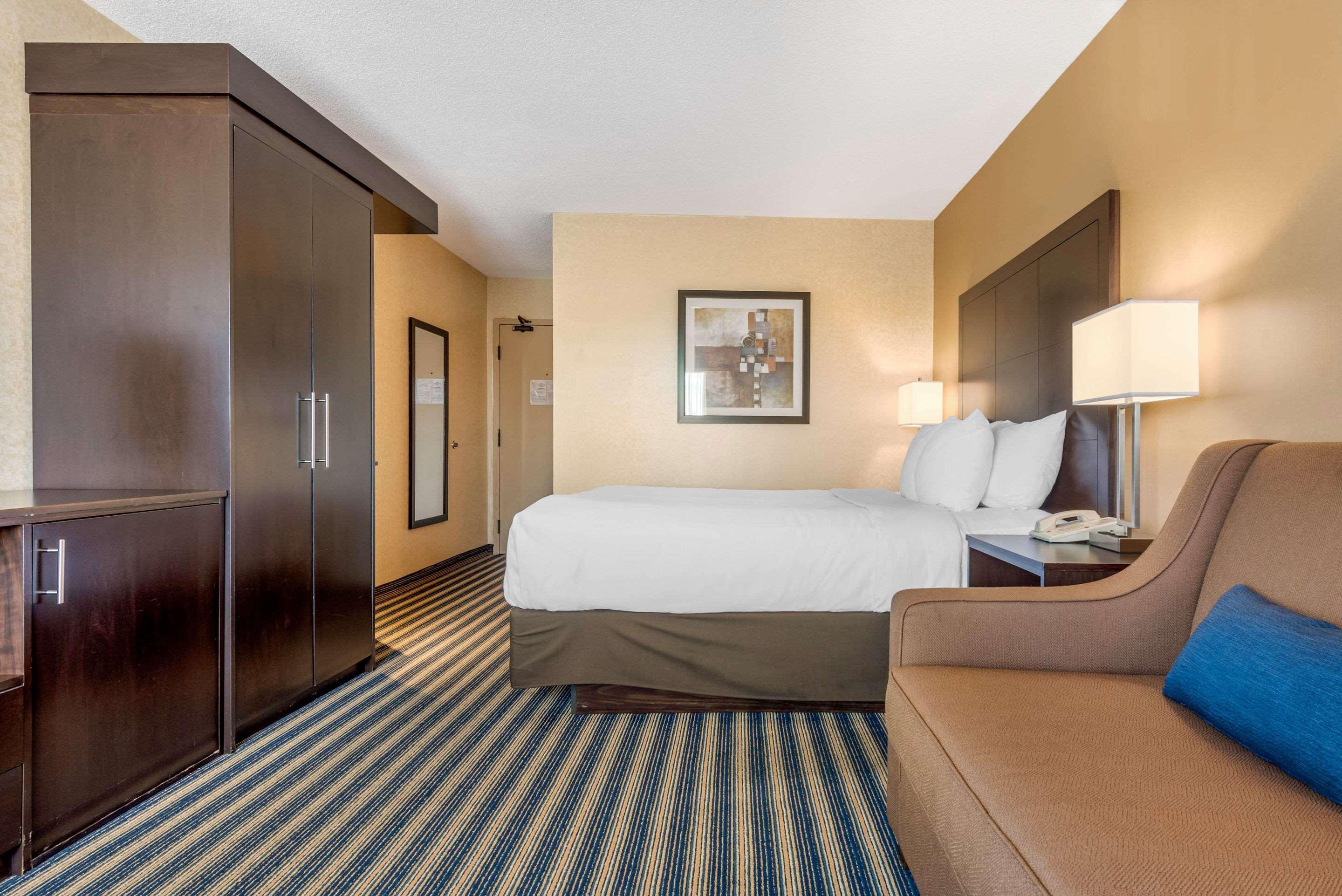Comfort Inn Saint Thomas Zewnętrze zdjęcie