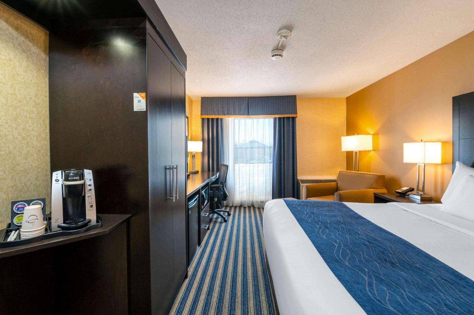 Comfort Inn Saint Thomas Zewnętrze zdjęcie