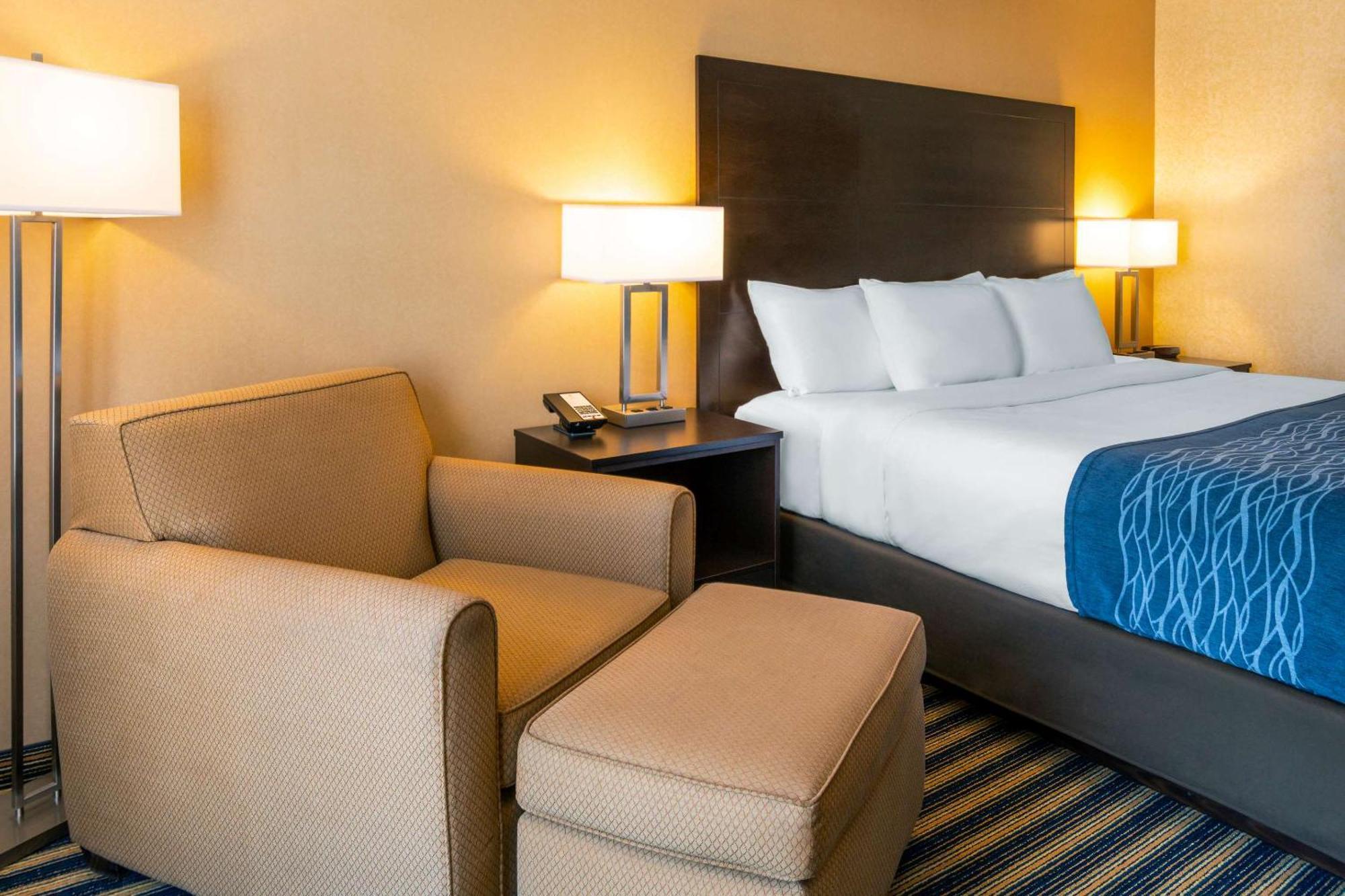 Comfort Inn Saint Thomas Zewnętrze zdjęcie